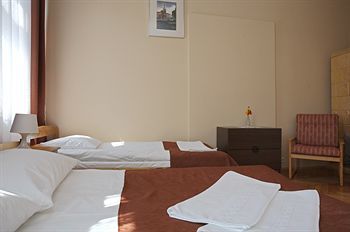 Enigma Hostel & Apartments