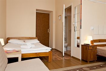 Enigma Hostel & Apartments