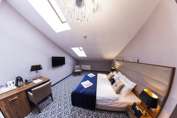Excelsior Boutique Hotel