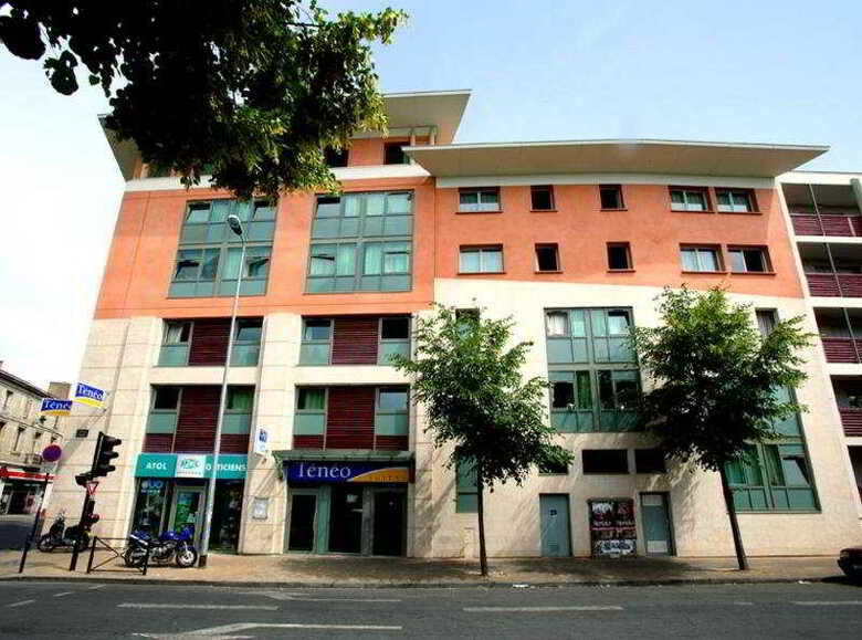 Residencia Teneo Suites
