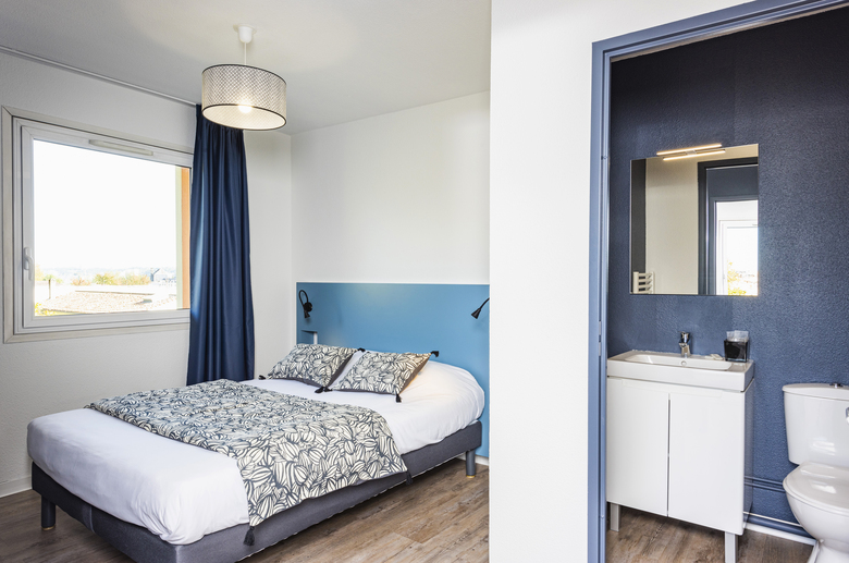 Residencia Teneo Suites