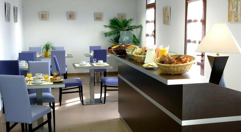 Hotel Adonis Carcassonne La Barbacane