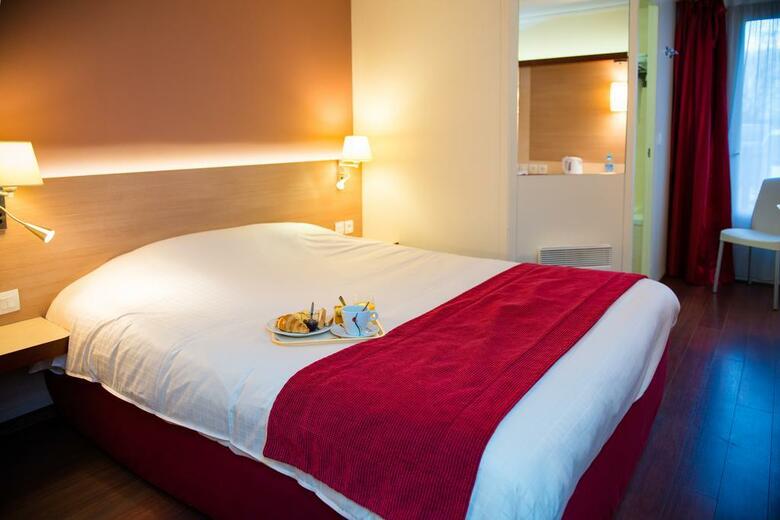 Hotel Kyriad Memorial