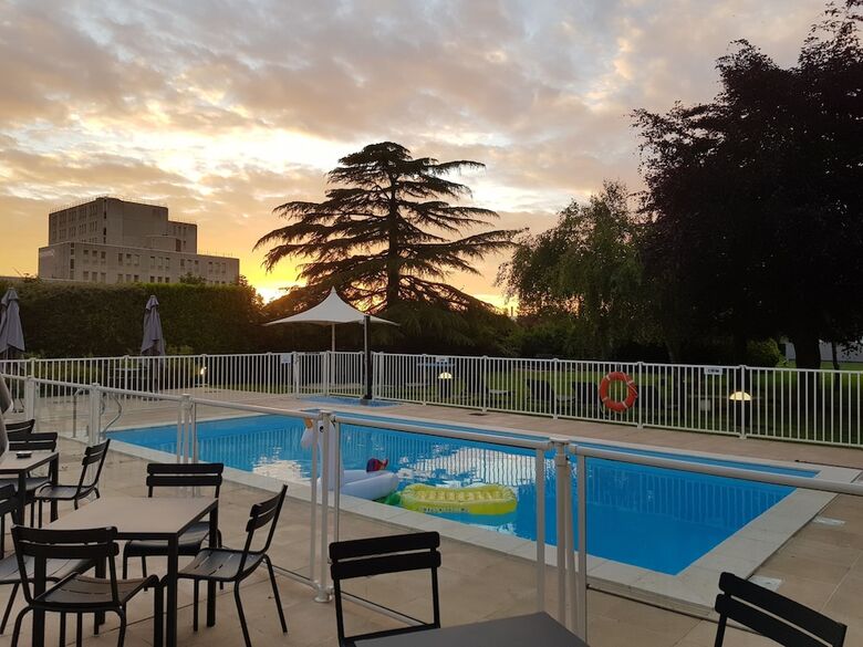 Hotel Novotel Cote De Nacre