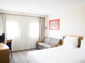 Hotel Novotel Chartres