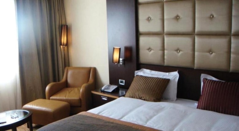 Hotel Golden Tulip Farah