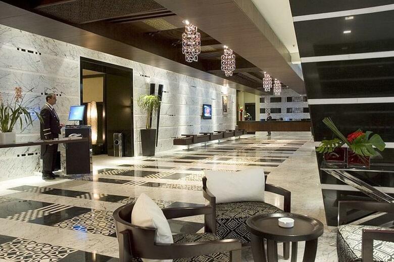 Hotel Golden Tulip Farah