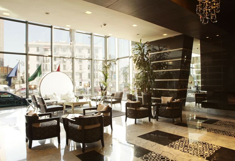 Hotel Golden Tulip Farah
