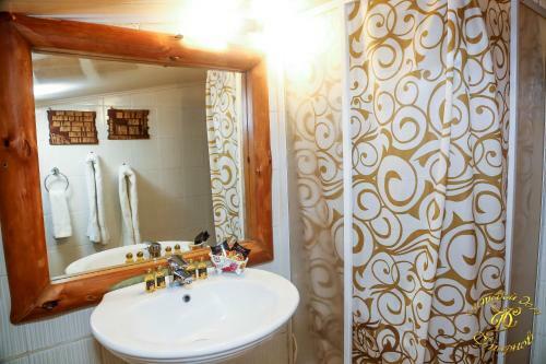 Hostal Smirnov Hotel