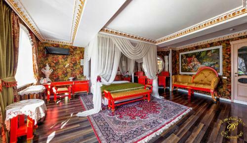 Hostal Smirnov Hotel