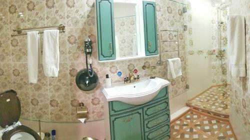 Hostal Smirnov Hotel