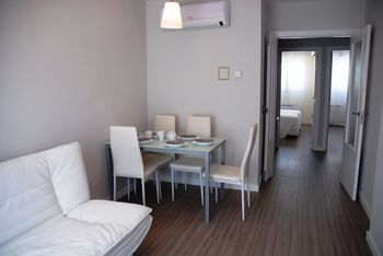 Apartamentos El Capricho De Madrid
