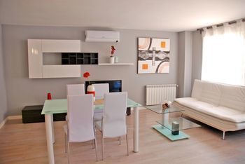 Apartamentos El Capricho De Madrid