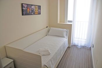 Apartamentos El Capricho De Madrid