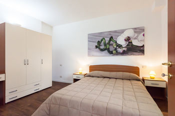 Almes Apartments