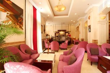 Grand Palace Hotel