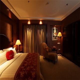 Grand Royal Hotel