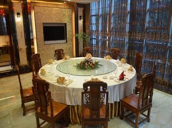 Hotel Landmark International