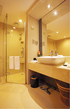 Hotel Landmark International