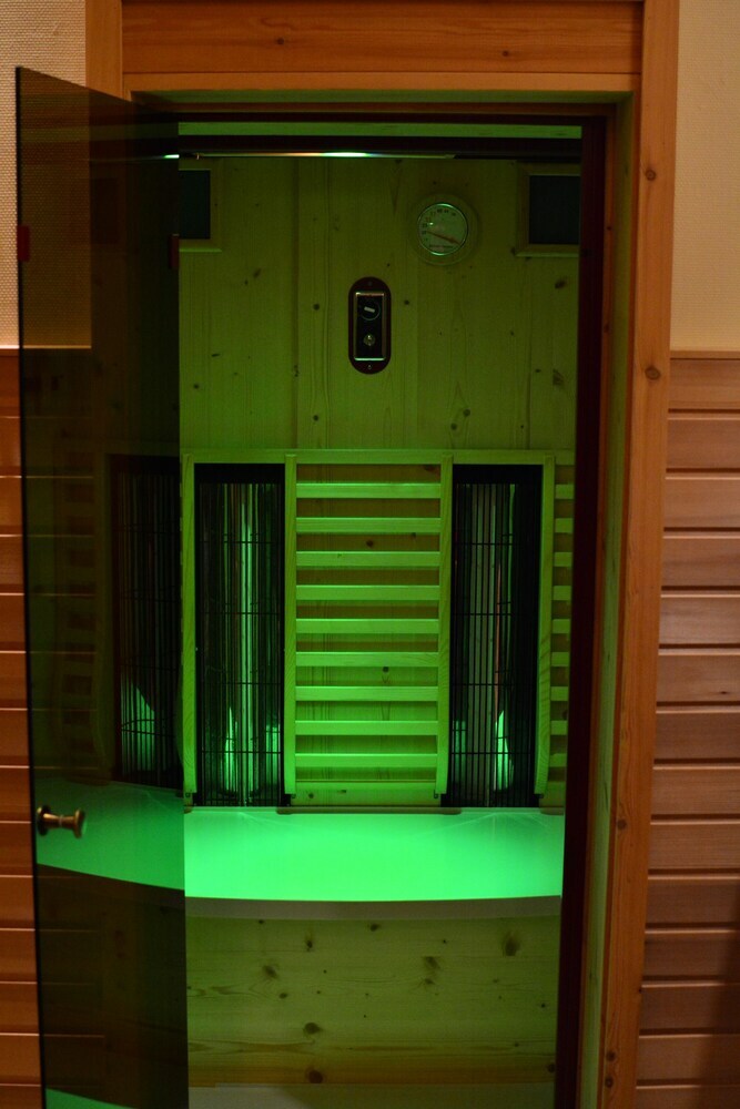 In-side Hotel