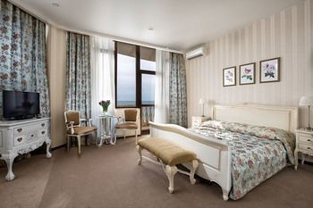 Dolphin Resort Hotel & Conference