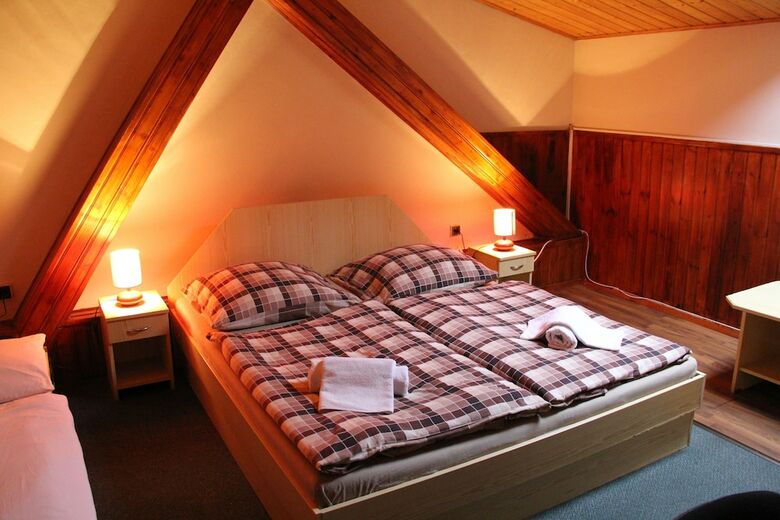 Hostal Penzion Plaza