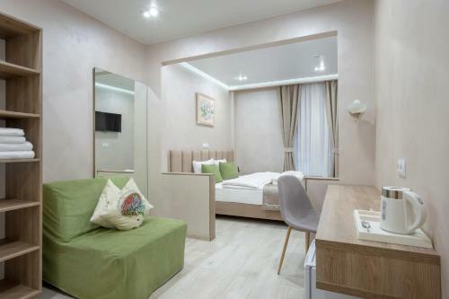 Grand Mark Hotel