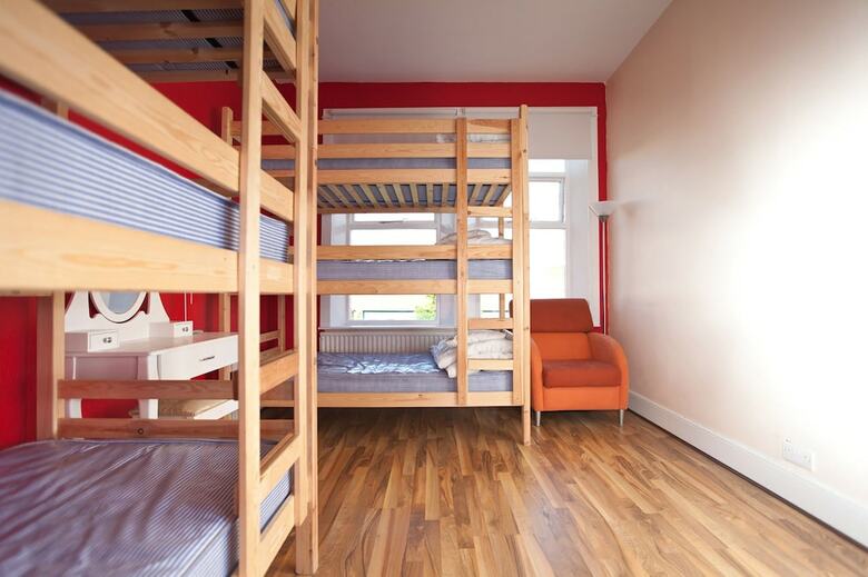 Hostel Connect