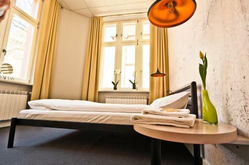 Sleep In Hostel & Apartments