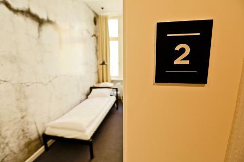 Sleep In Hostel & Apartments