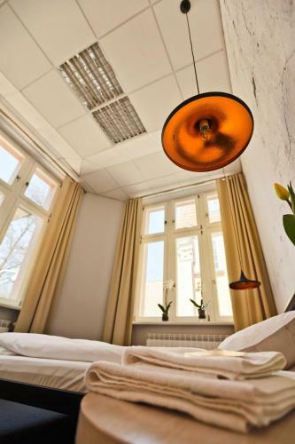 Sleep In Hostel & Apartments