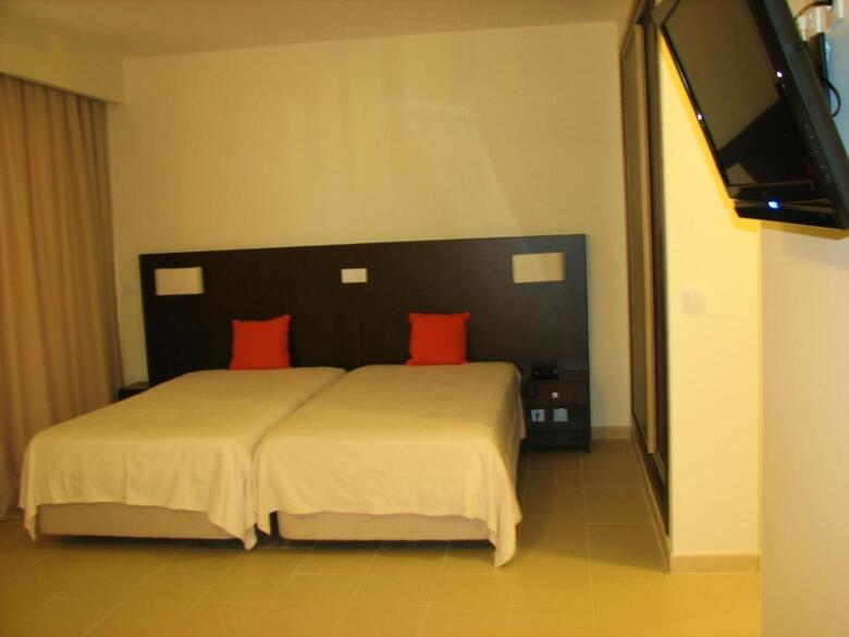 Hotel Apolo