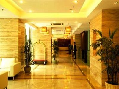 Hotel Rayfont Celebrity