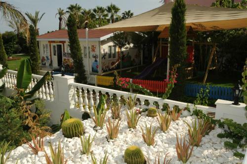 Onkel Resort Hotel