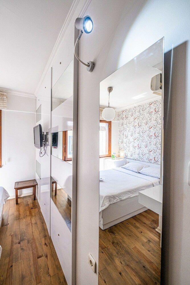 Apollon Hotel