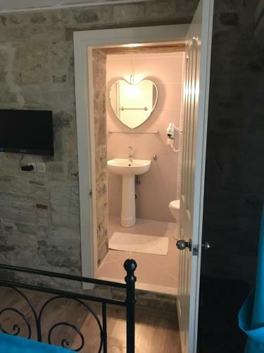 Hotel Foca Antik Otel