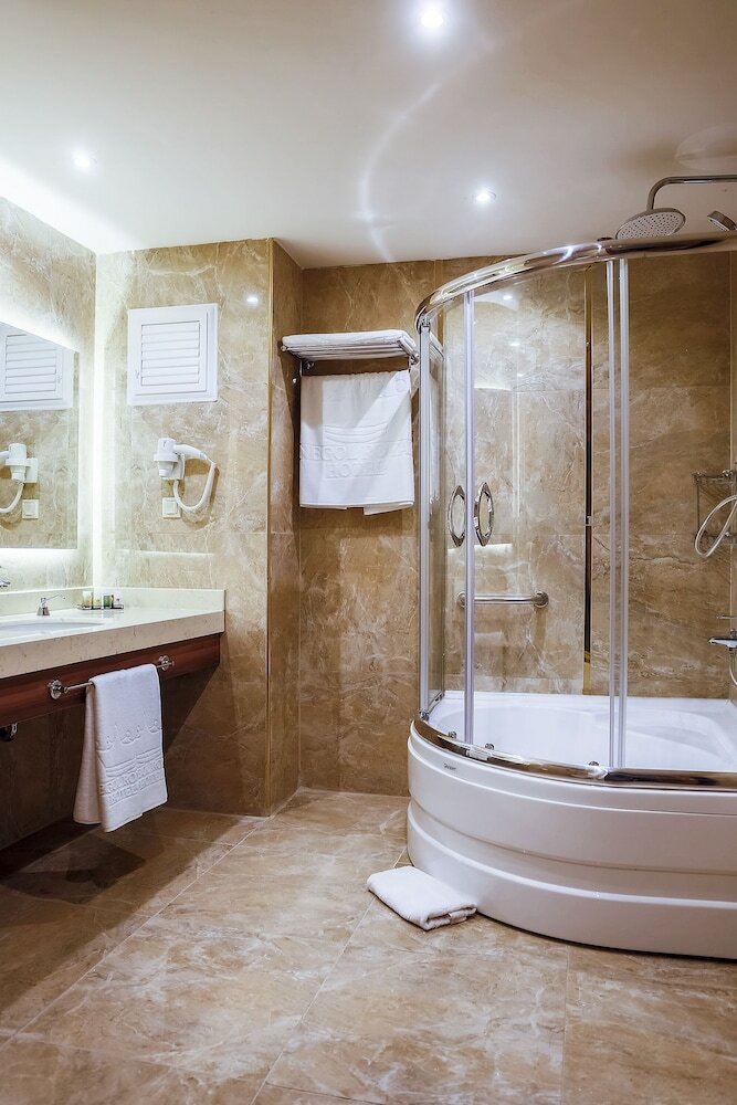 Royal Hotel Inegol