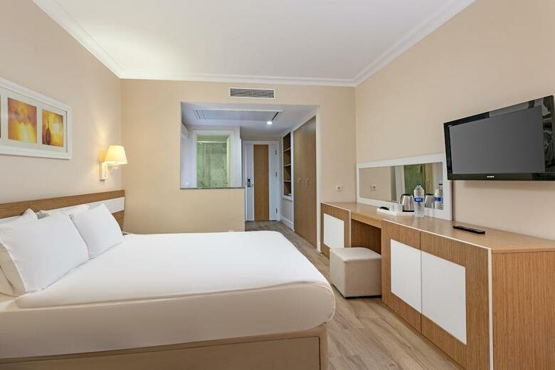 Alva Donna World Palace Hotel