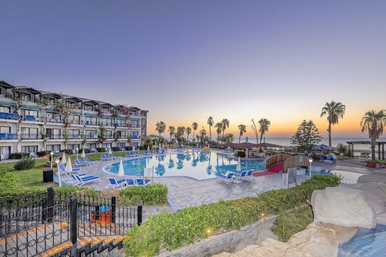 Hotel Armas Labada