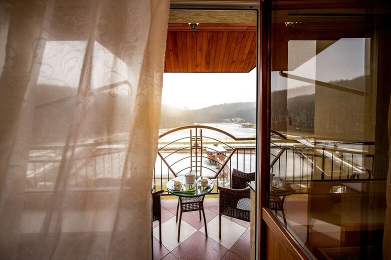 Hotel Buhta Vikingiv