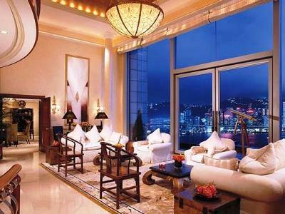 Hotel Peninsula