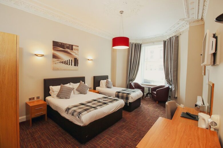 Kelvingrove Hotel