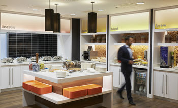 Hotel Hampton By Hilton Warsaw Airport