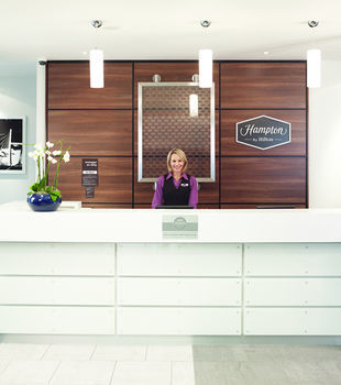 Hotel Hampton By Hilton Warsaw Airport