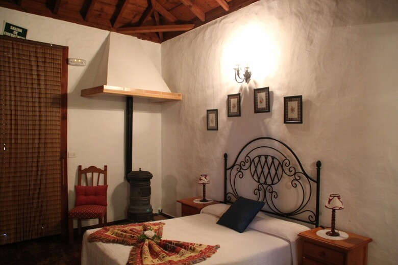 Casas Rurales Los Marantes