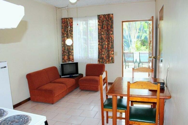 Soluxe El Sesteo Hotel
