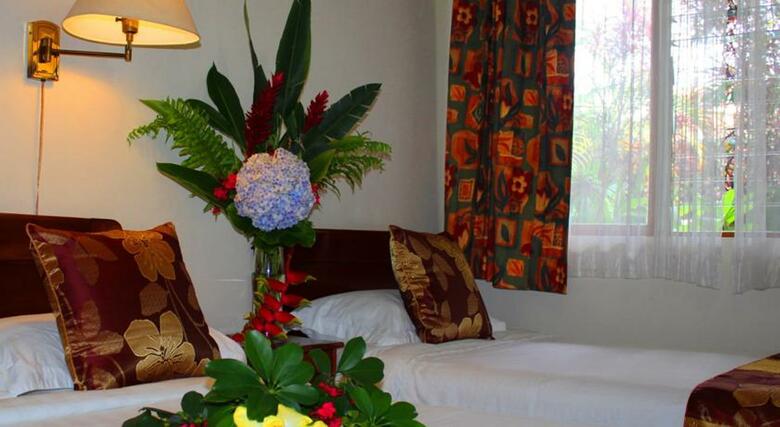Soluxe El Sesteo Hotel