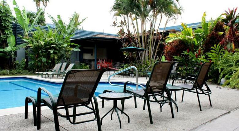 Soluxe El Sesteo Hotel