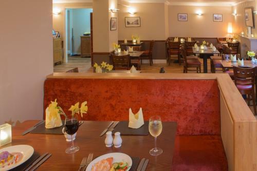 Tigh Na Mara Hotel