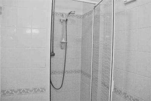 Hostal Serena Court Hotel